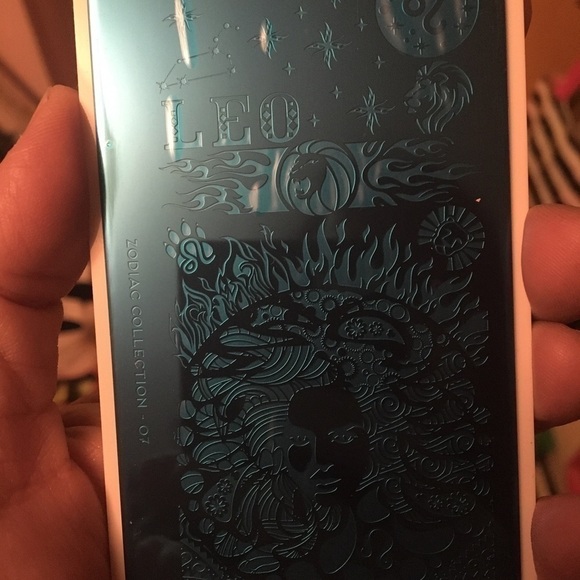 aurora The Zodiac Girl Nail Stamping Plate - Picture 3 of 3